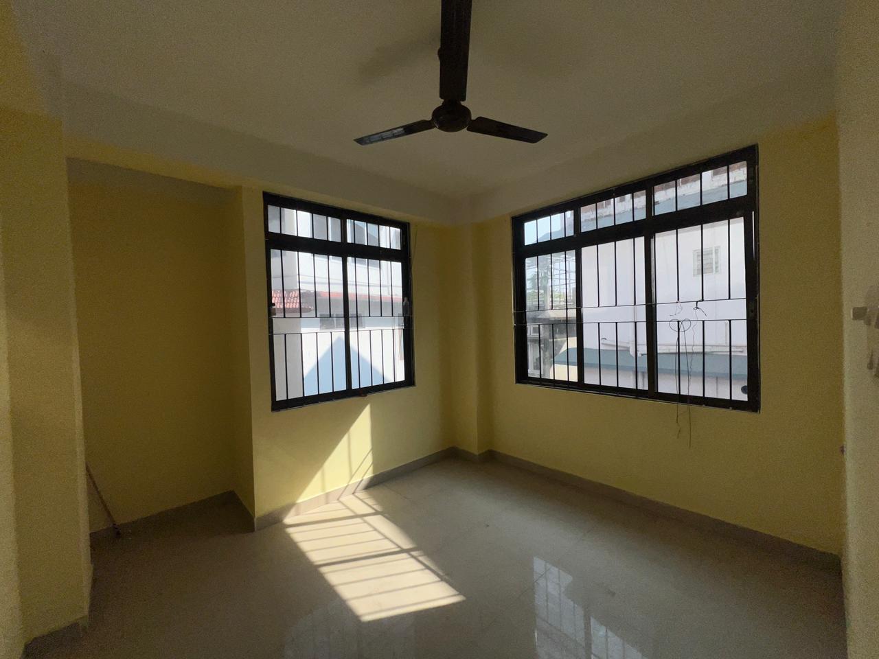 Unfurnished 3bhk in New Guwahati Railway Colony, West Jyotinagar, Bamunimaidan, Guwahati, Assam, India for Rent